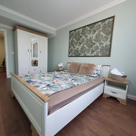 Balkan Tower Deluxe Exquisite Apartment *