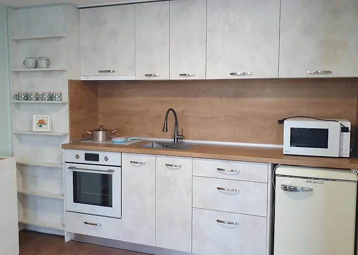 Balkan Tower Deluxe Exquisite * Gabrowo